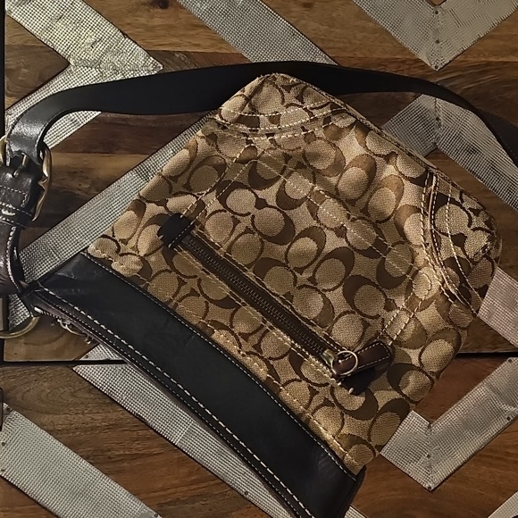 Coach Soho Crossbody 2006 10402 - Picture 3 of 13